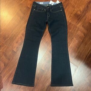 NWT GAP dark wash size 27/4T non-ripped low rise boot cut jeans